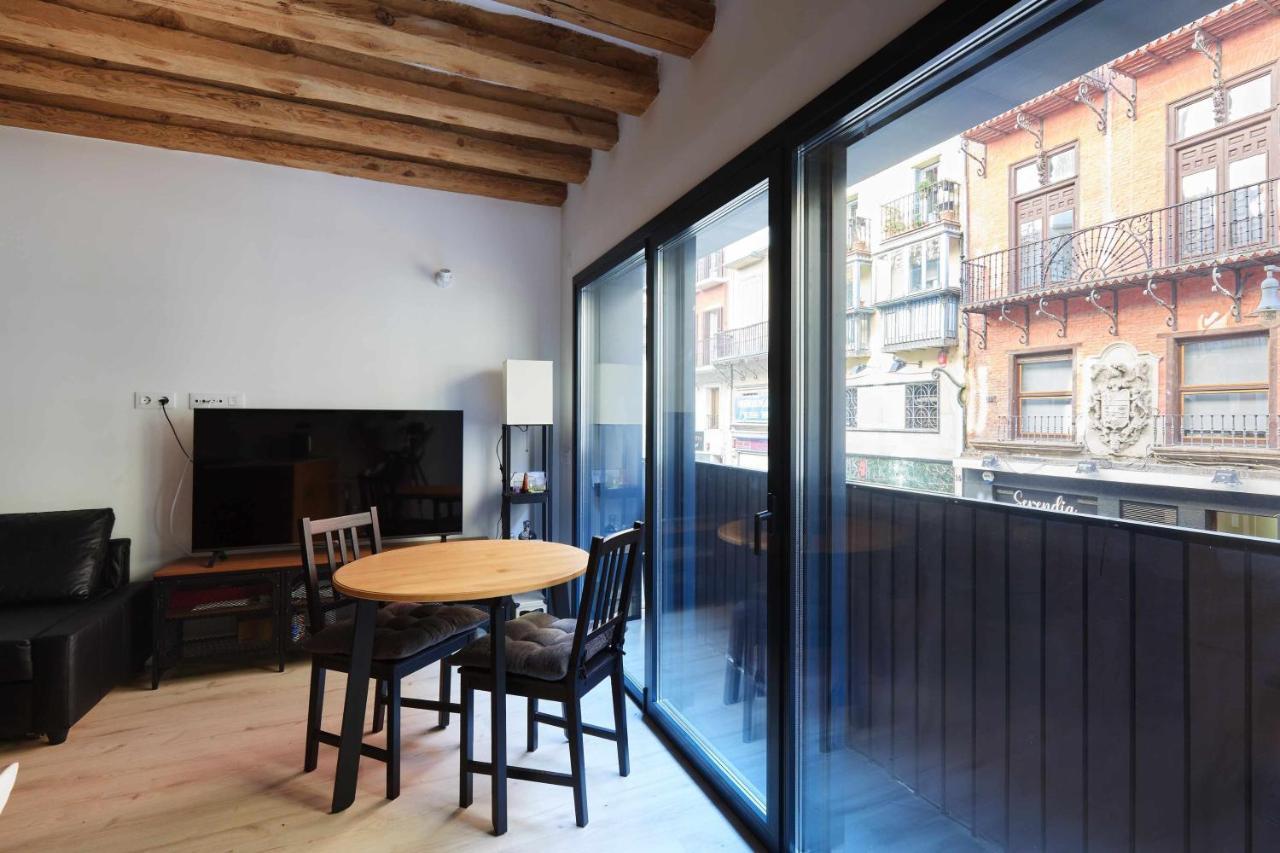 Apartamento Chapitela Deluxe Пампона Екстериор снимка